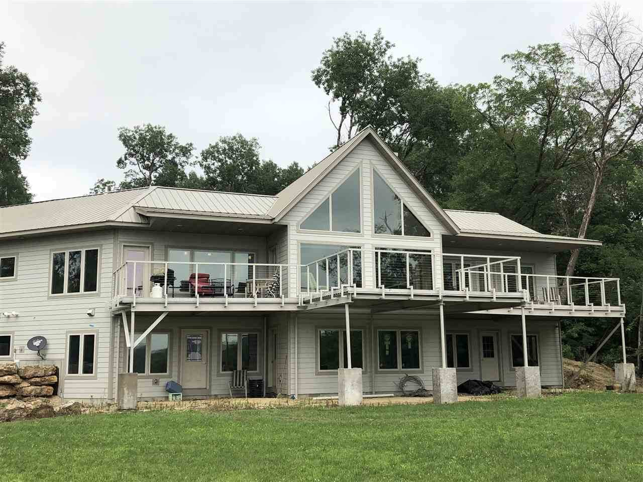 10715 Columbus Dr - Photo 1