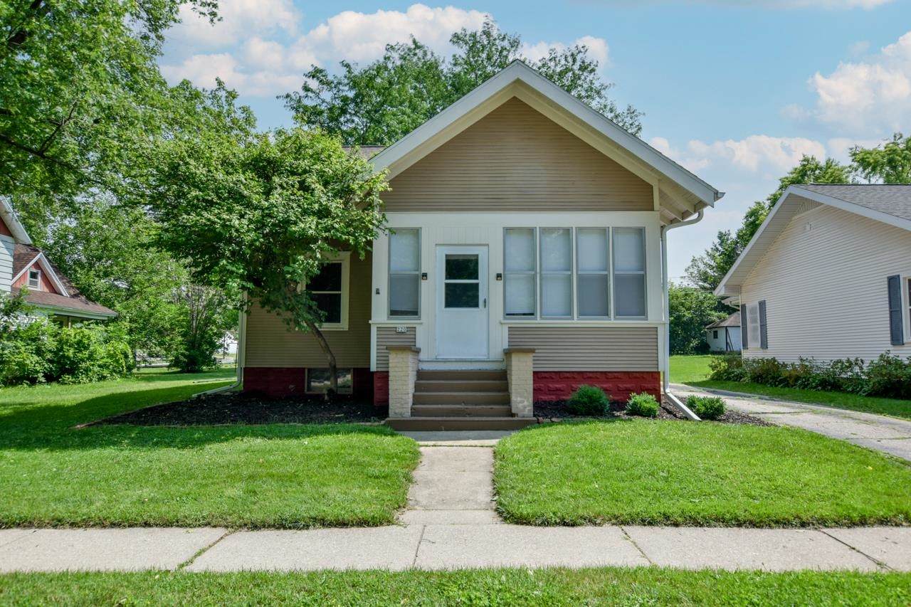 220 Cleveland St - Photo 1