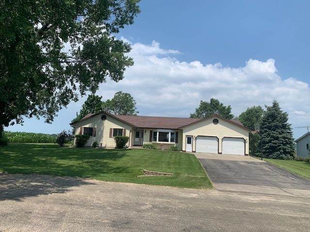 8244 Jade Dr - Photo 1
