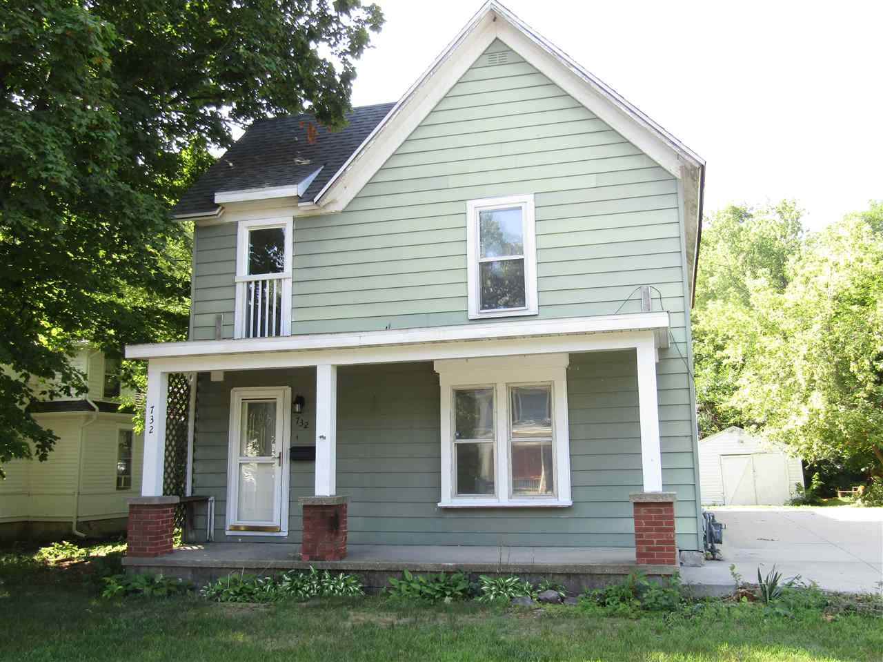 732 Grand Ave - Photo 1