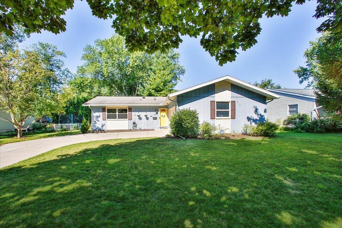 1706 Lynndale Rd - Photo 1