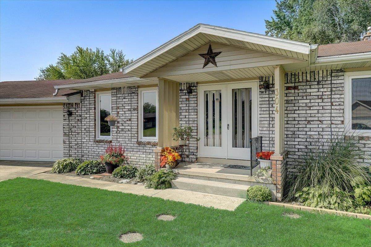 304 Mallard Ct - Photo 1