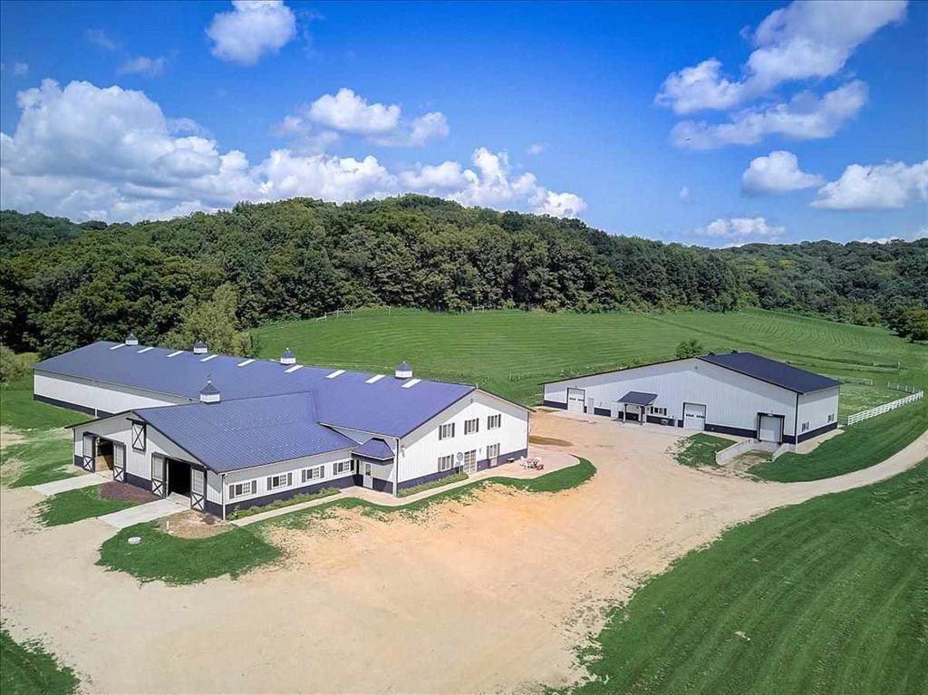 5977 County Road T - Photo 1
