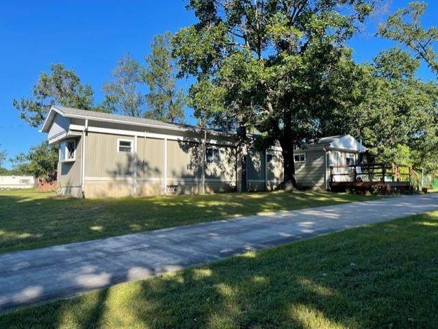 1046 Fern Ave - Photo 1