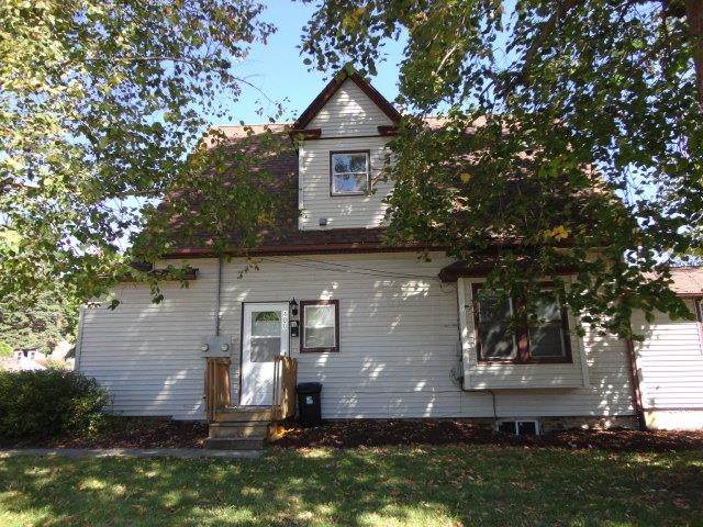 400/410 Dewey St - Photo 1