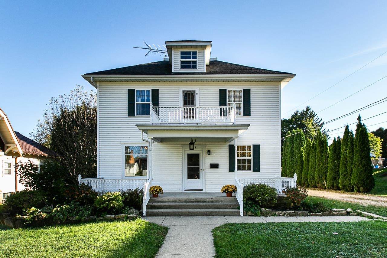 434 Doty St - Photo 1