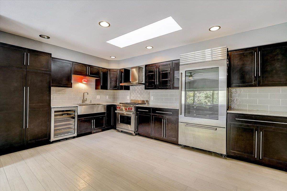 17-19 Cherbourg Ct - Photo 1