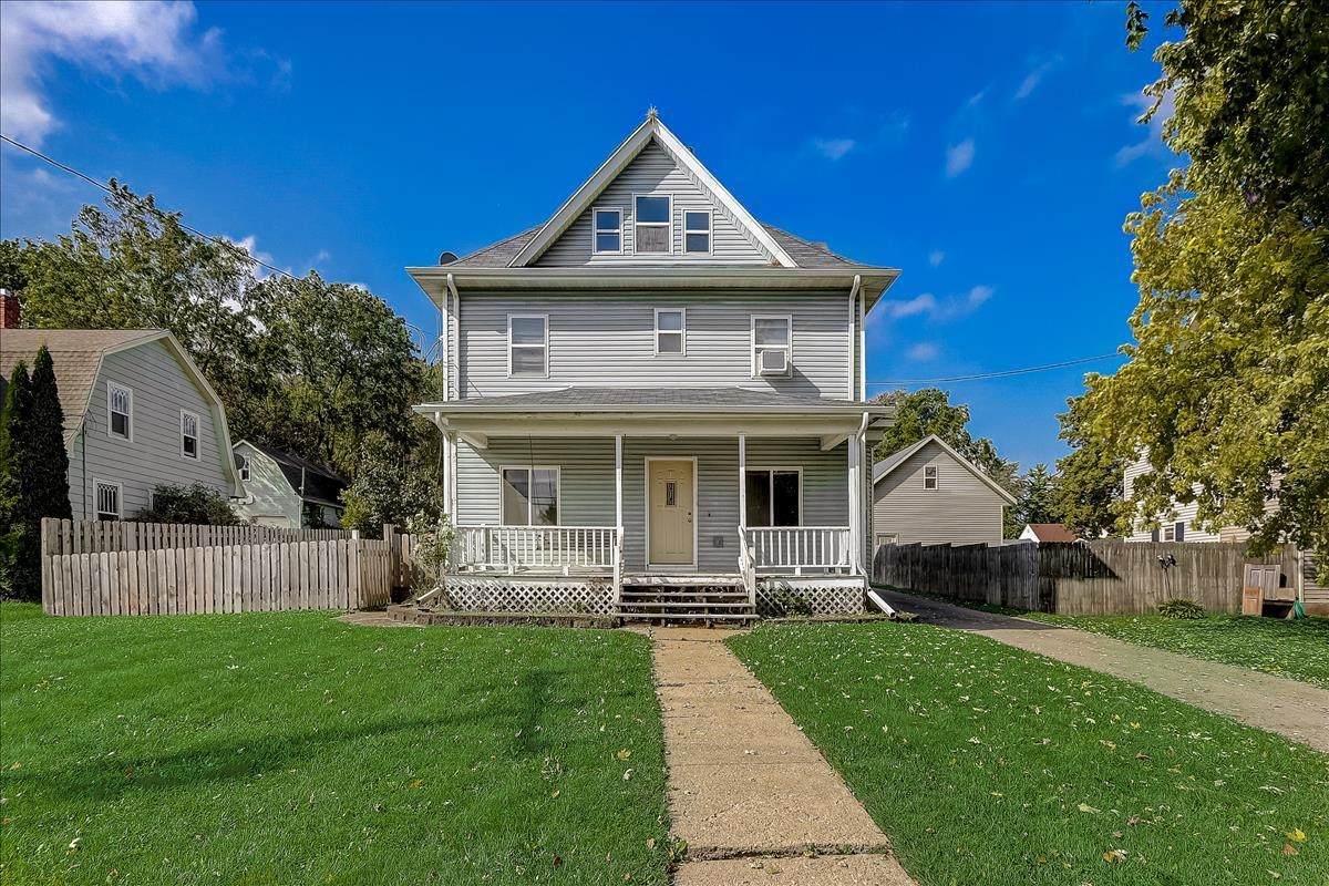 321 Main St - Photo 1