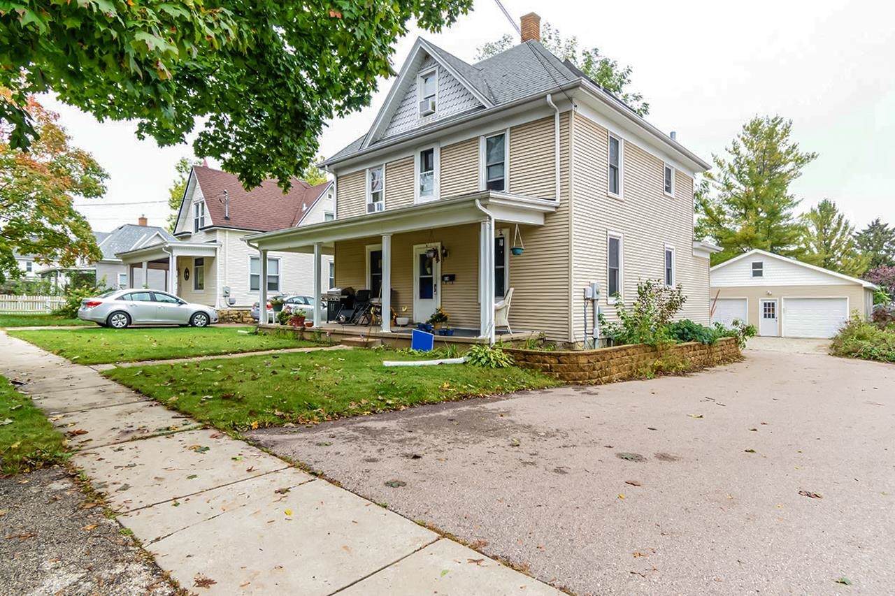 804 Main St - Photo 1