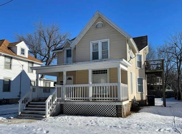 306 Washington St - Photo 1