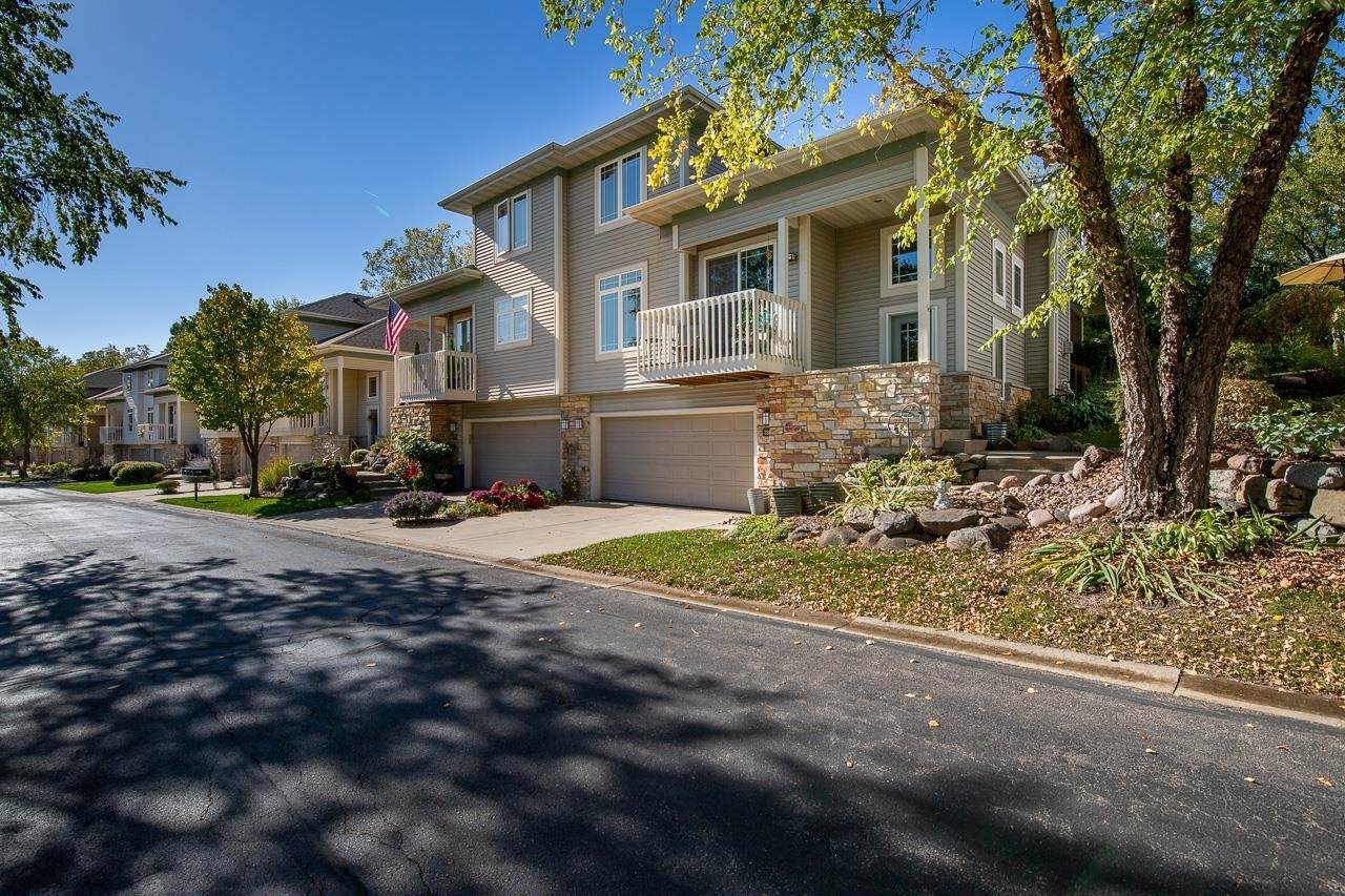 3330 Conservancy Ln - Photo 1