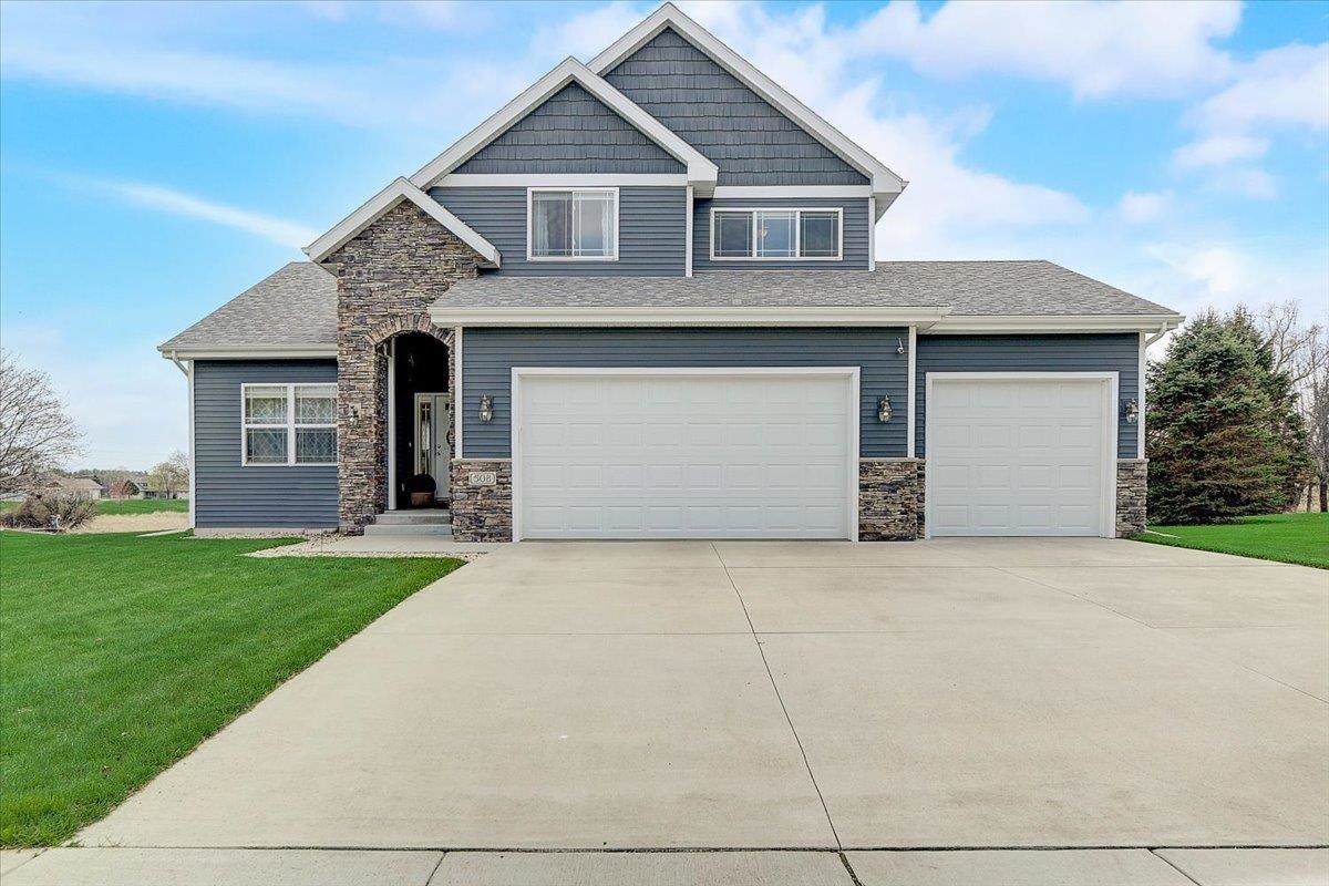 508 Meadowlark Ln - Photo 1