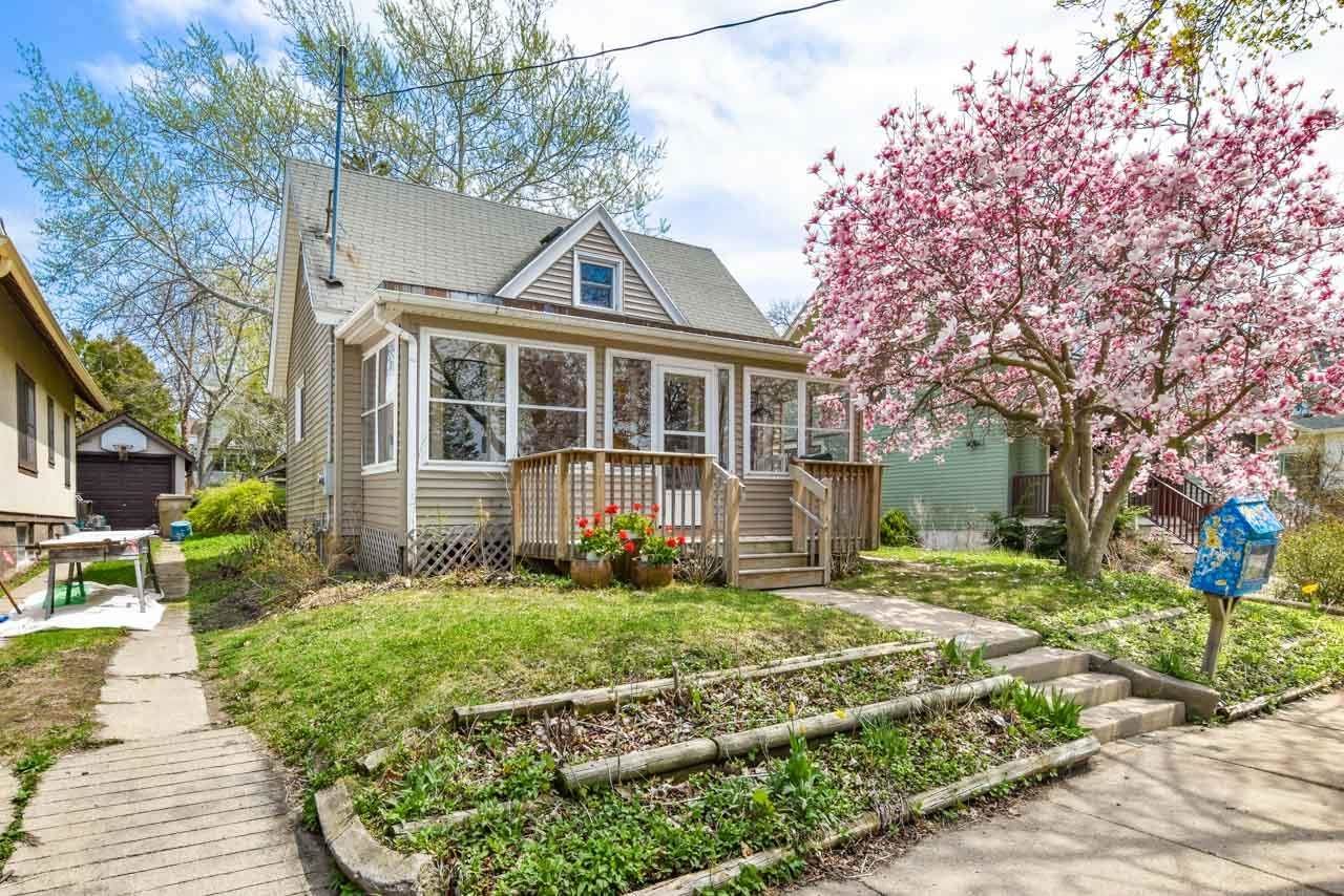 525 Elmside Blvd - Photo 1