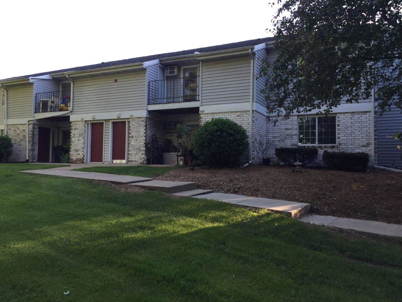 404 Whispering Pines Way - Photo 1