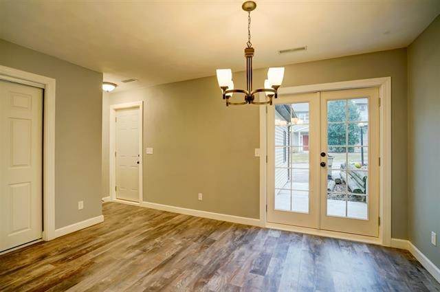 1034 Mckenna Boulevard - Photo 1