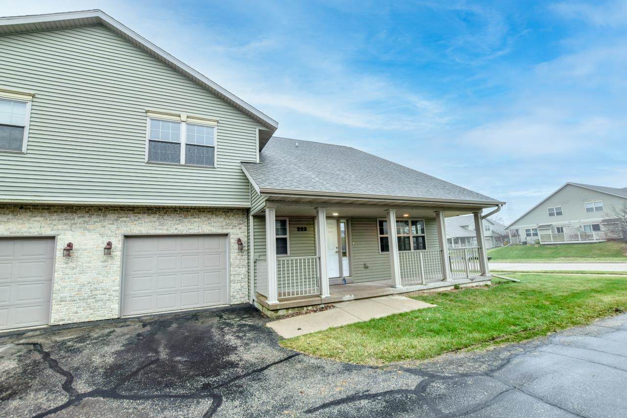 223 Hometown Avenue - Photo 1