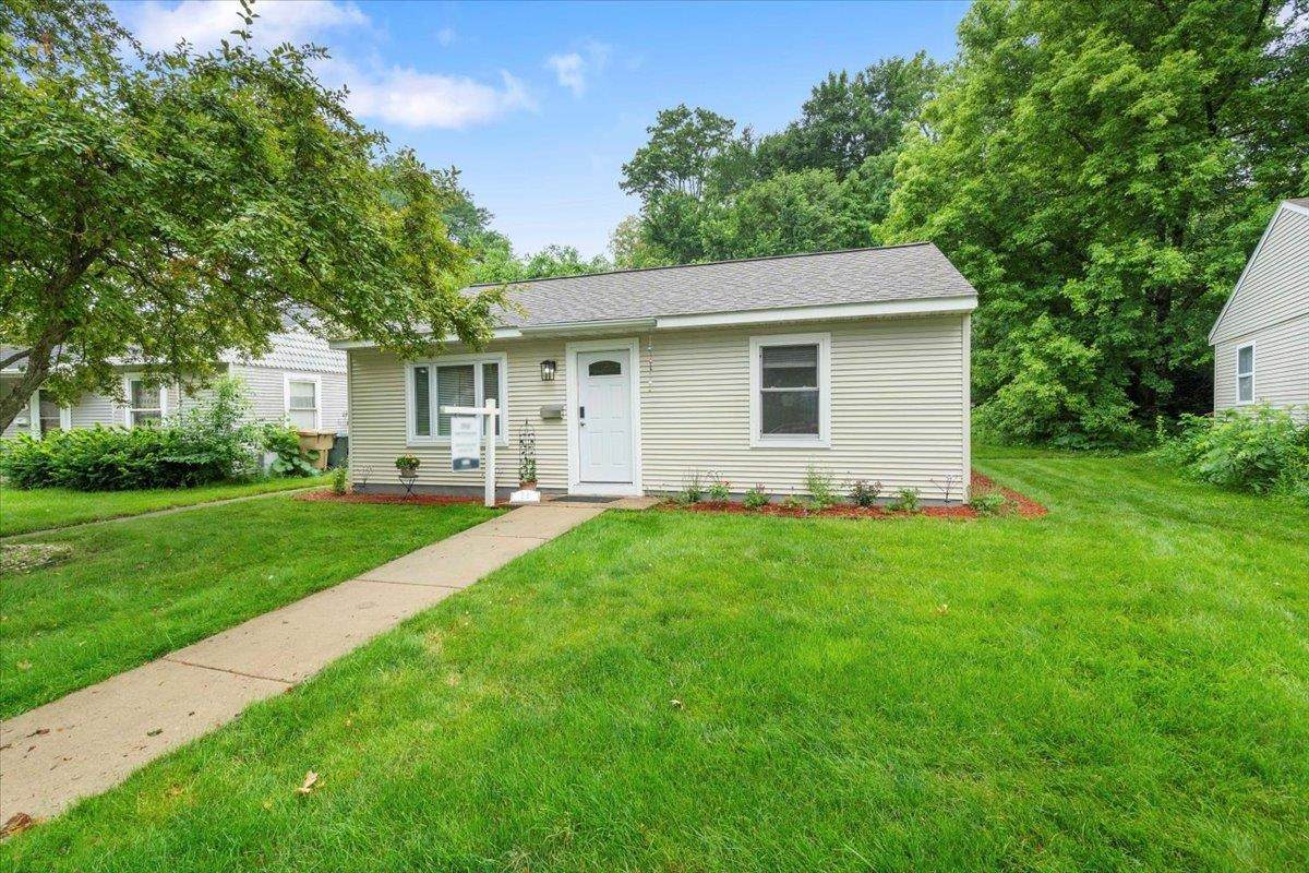 36 Craig Avenue - Photo 1