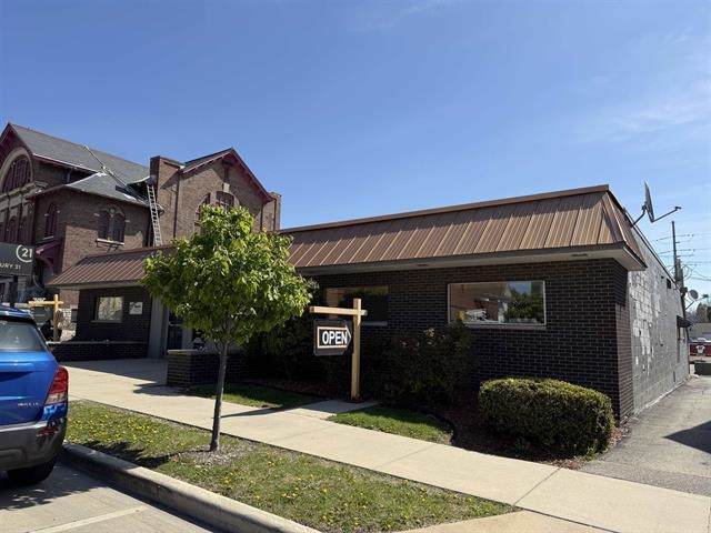 215 Spring Street - Photo 1