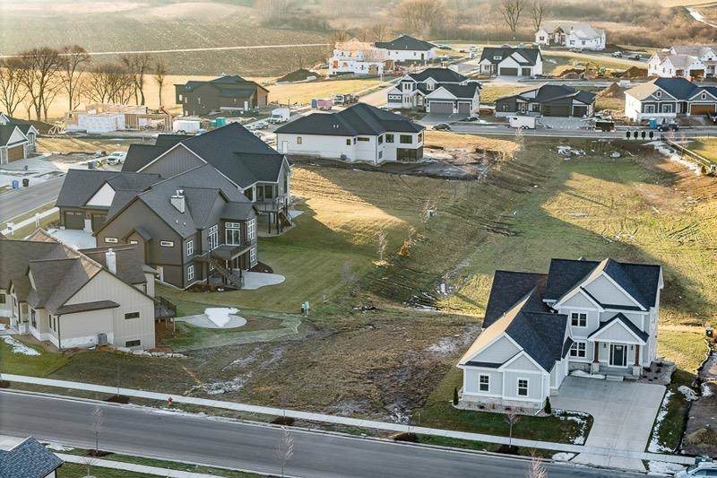 1609 Schreiner Lane - Photo 1