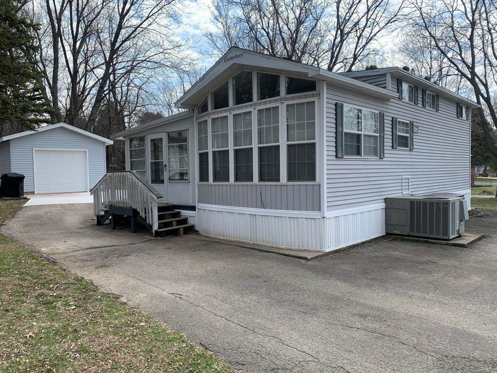 352 Skyline Drive - Photo 1