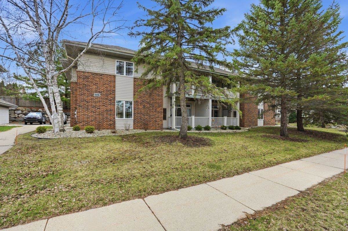 5587 Bantry Lane - Photo 1
