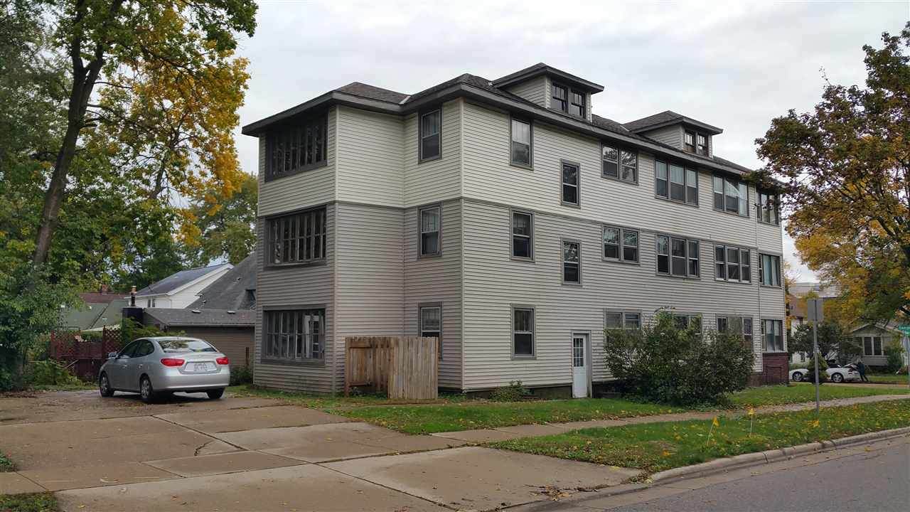 930 Emerald Street - Photo 1