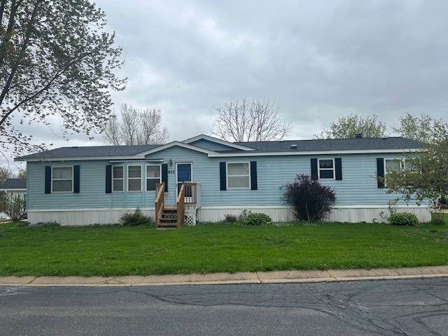 611 Opal Circle - Photo 1