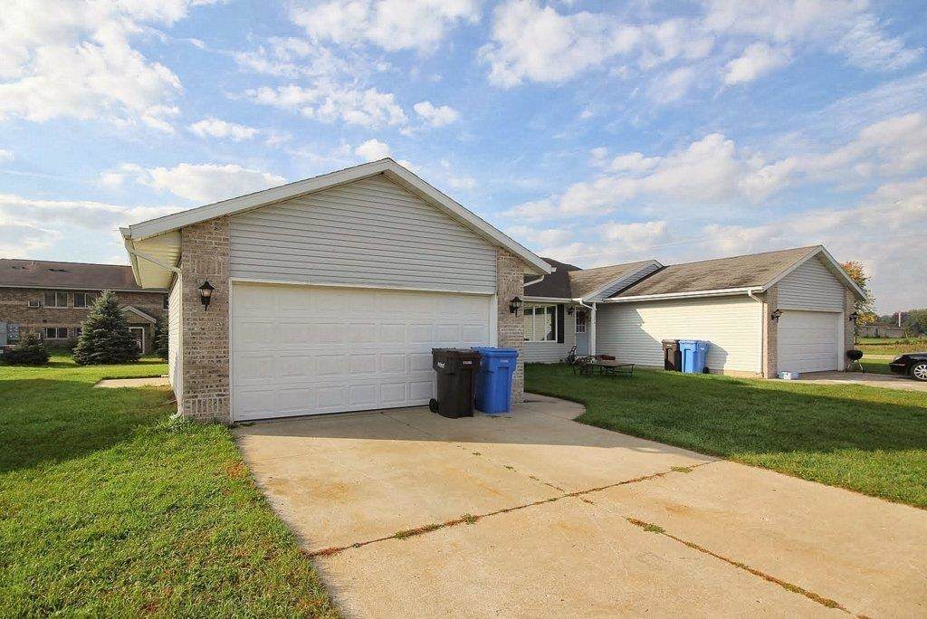 100A-100B Thomas Place - Photo 1