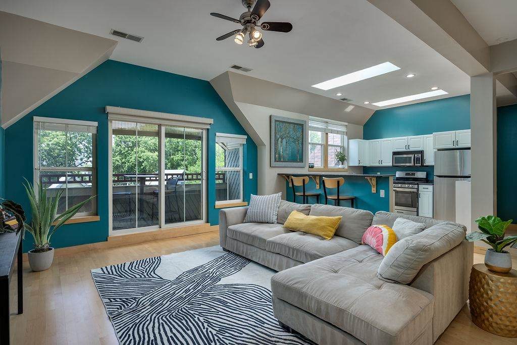 1037 Williamson Street - Photo 1