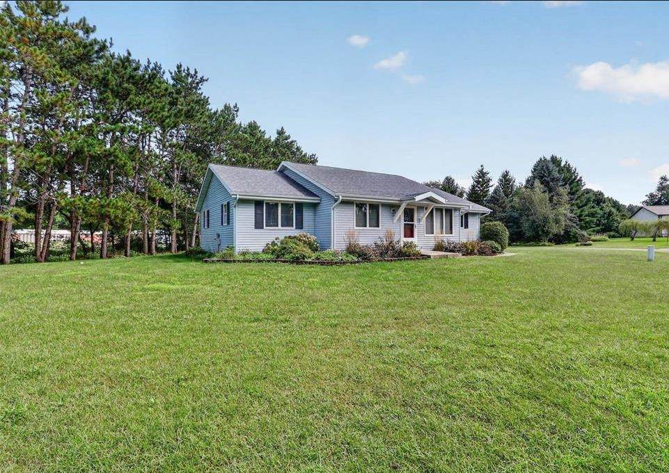 W516 Cozee Lane - Photo 1