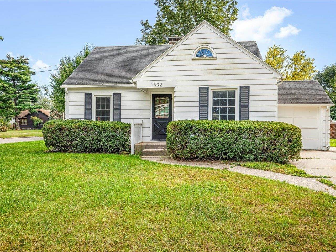 1502 Portland Avenue - Photo 1