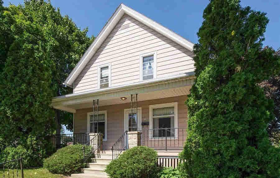 722 Dayton St - Photo 1