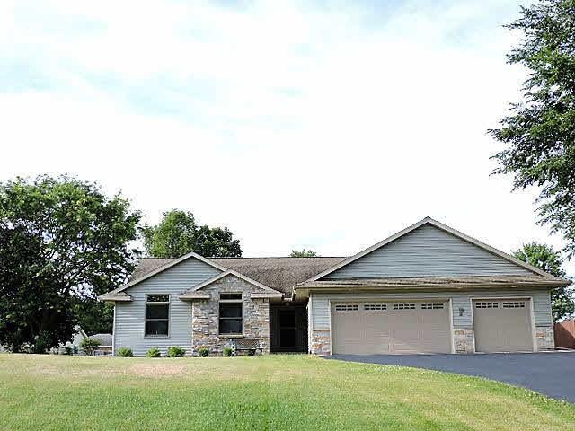 W5853 Hedrick Dr - Photo 1