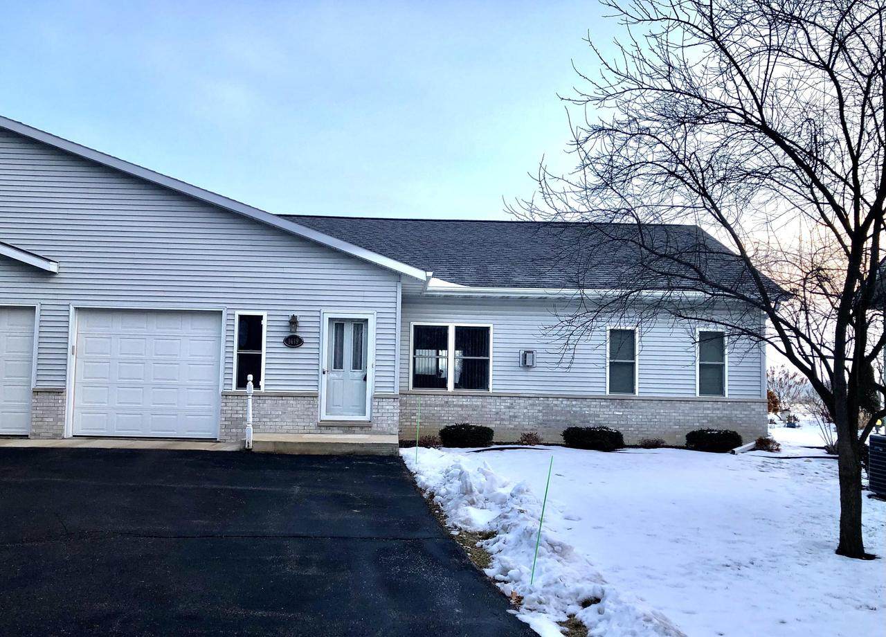 1019 Edgewater Rd - Photo 1