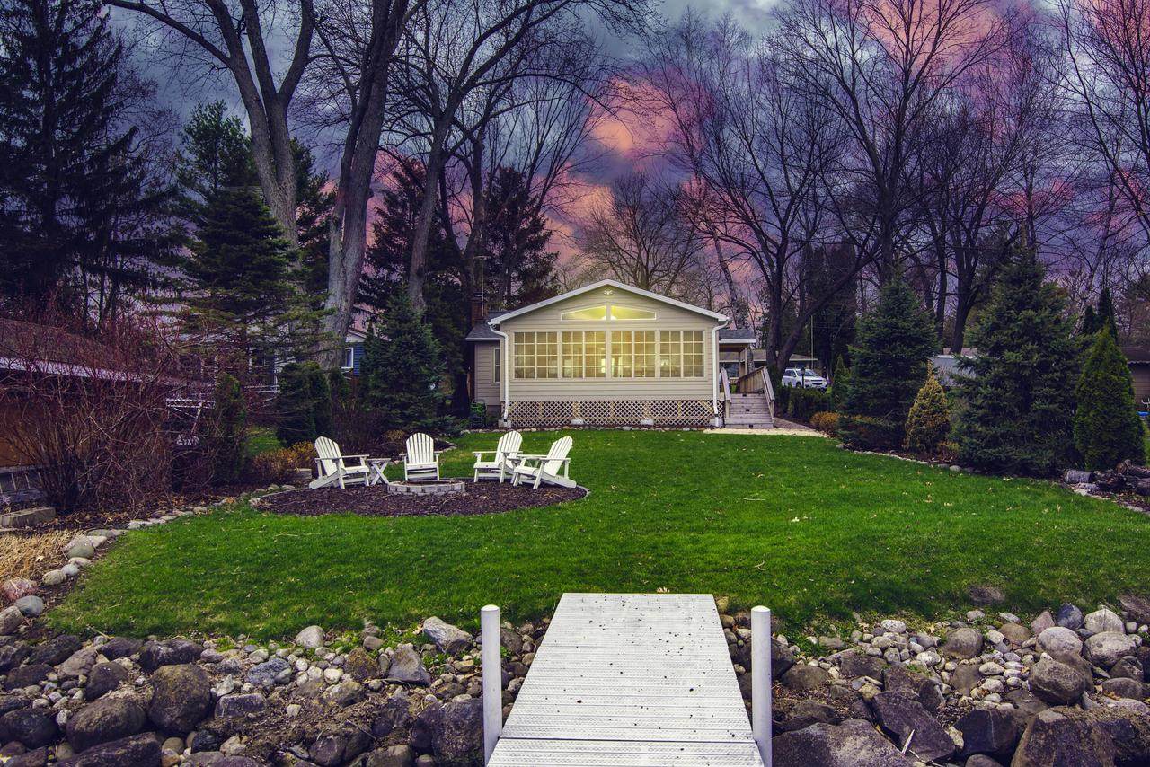 N4132 Lakeshore Dr - Photo 1