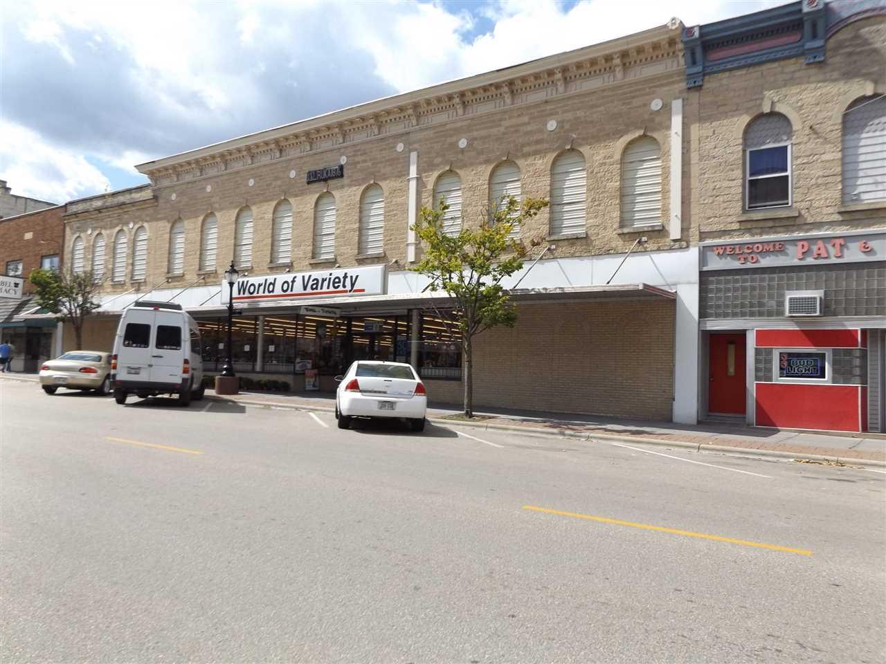 1018 Wisconsin Ave - Photo 1