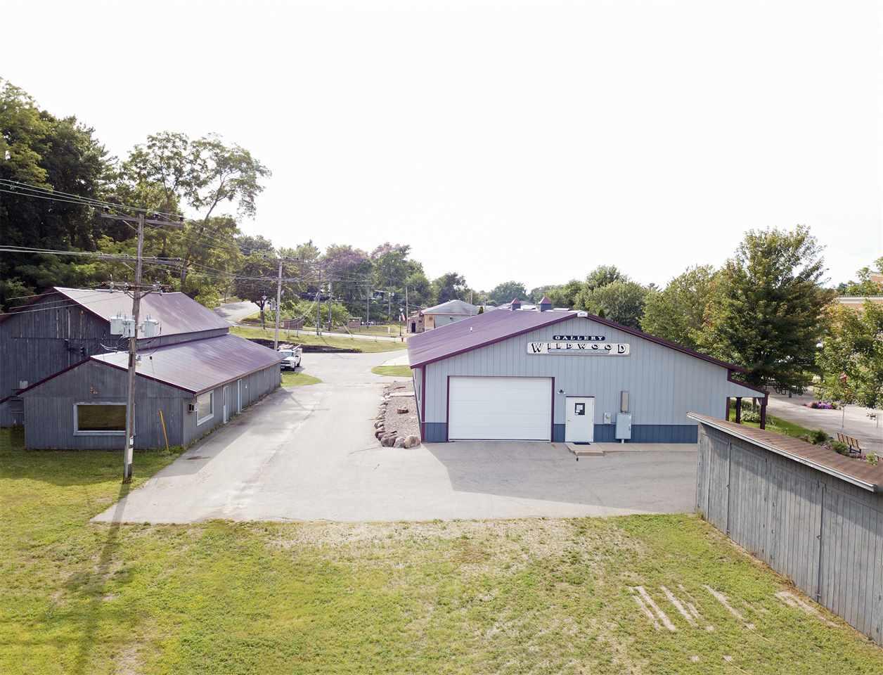 121 Brodhead St - Photo 1