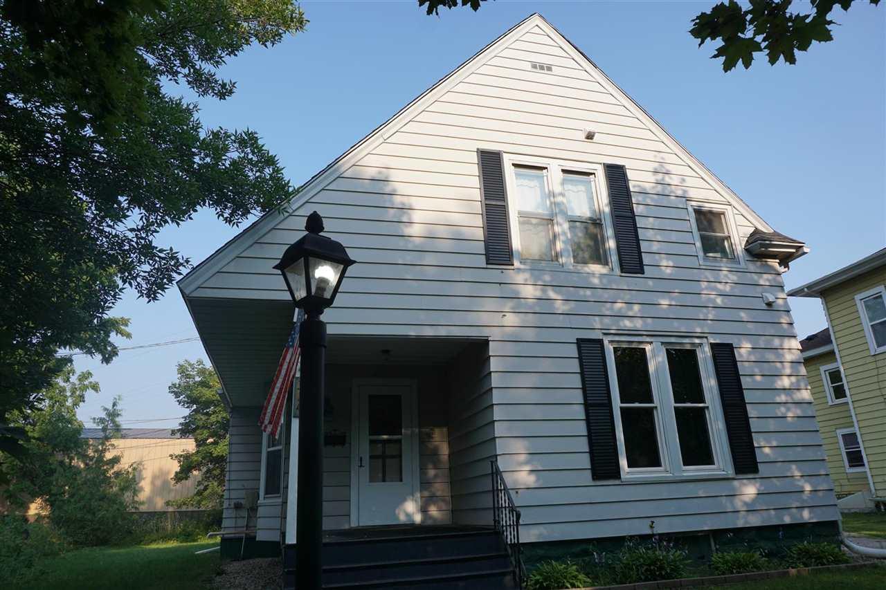 314 Locust St - Photo 1