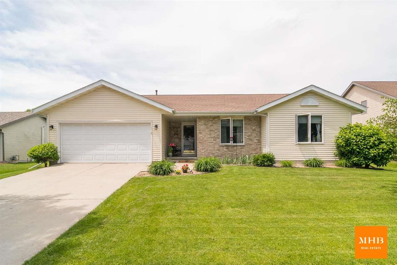 808 Enterprise Dr - Photo 1