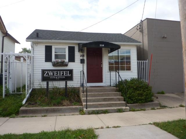 218 River St - Photo 1