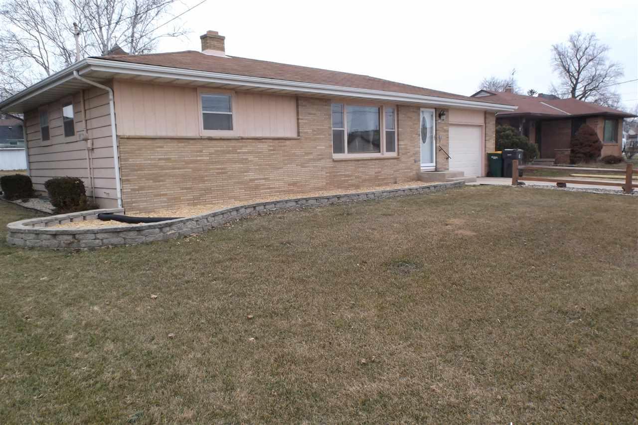 126 Deerfield Rd - Photo 1