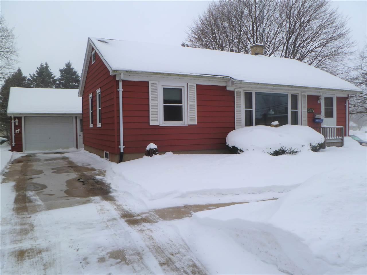 515 Horicon St - Photo 1