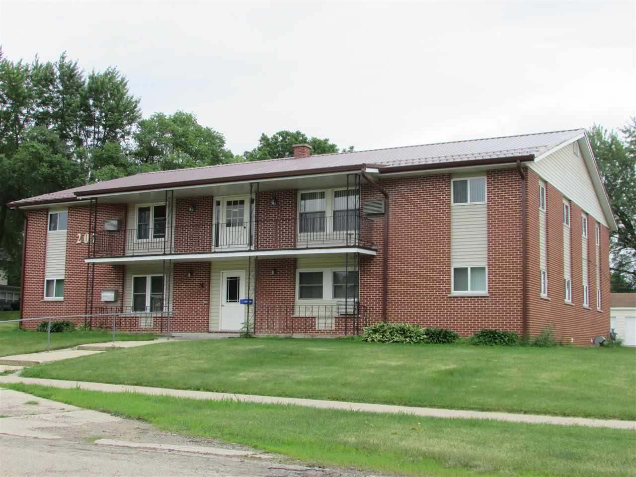 207 Lake St - Photo 1