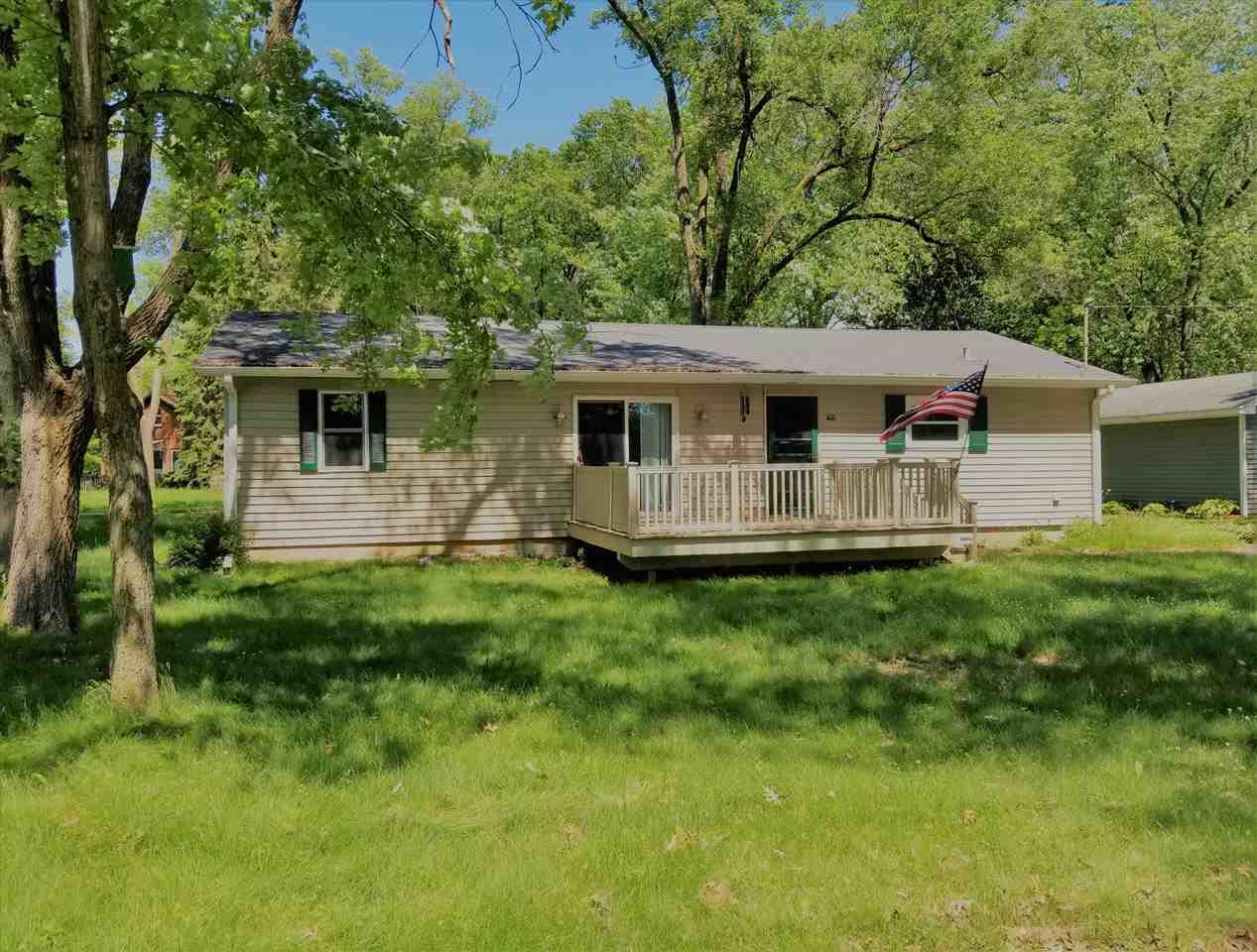 400 Breezy Point Dr - Photo 1