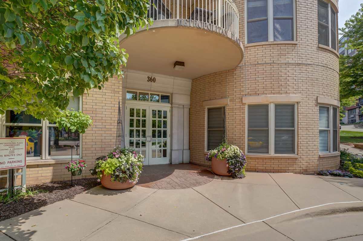 360 Washington Ave - Photo 1