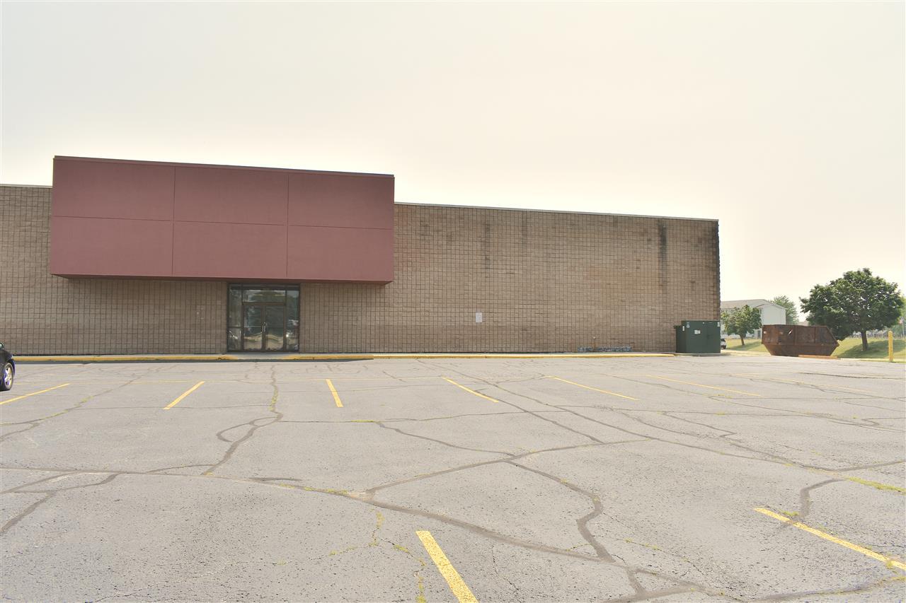 1645 Spring St - Photo 1