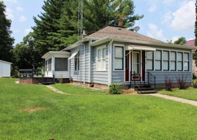 409 Main St - Photo 1