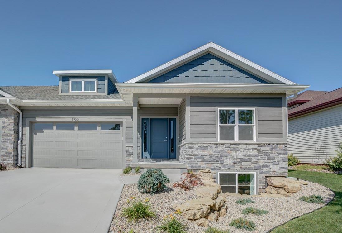 1722 Legacy Ln - Photo 1