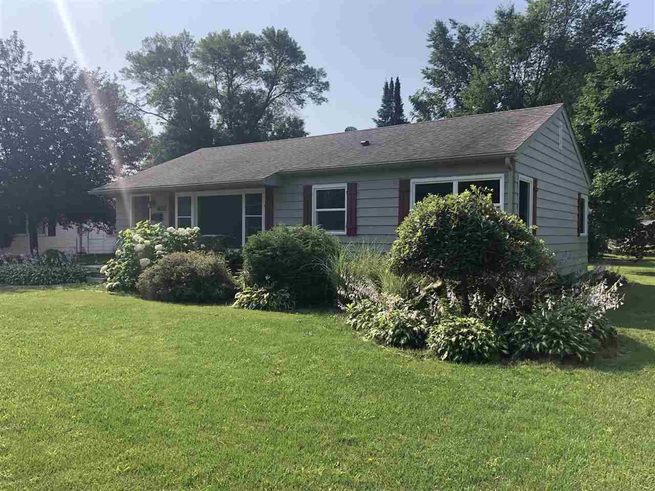 202 Elizabeth St - Photo 1