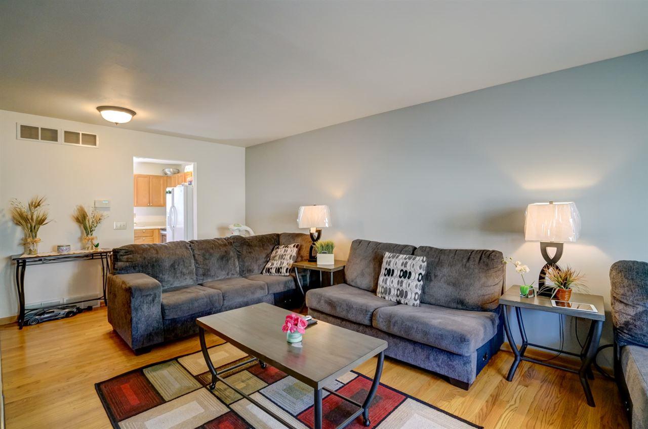 1001 Fiedler Ln - Photo 1